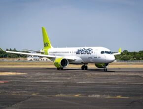 AirBaltic A220-300